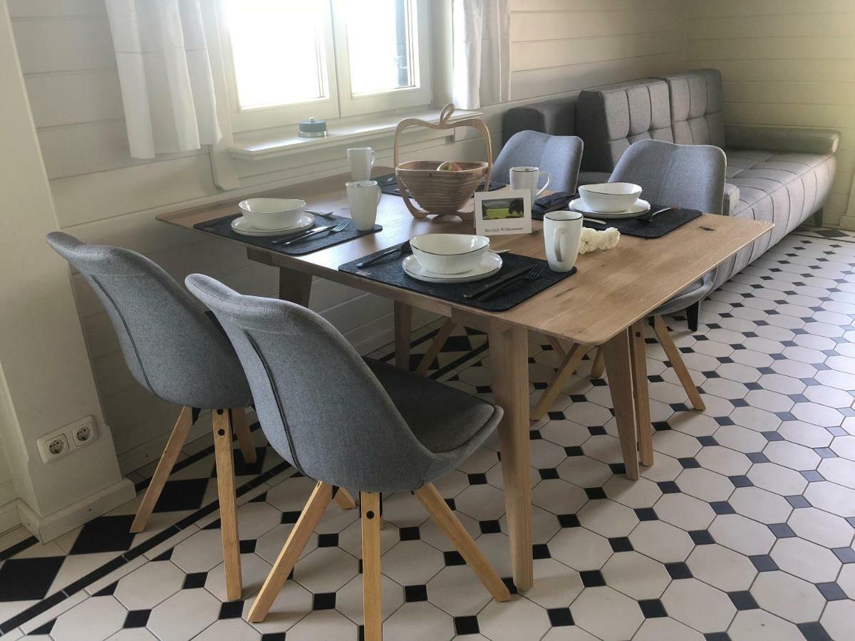 Feriewohnung Klassik Im Roten Haus Apartment